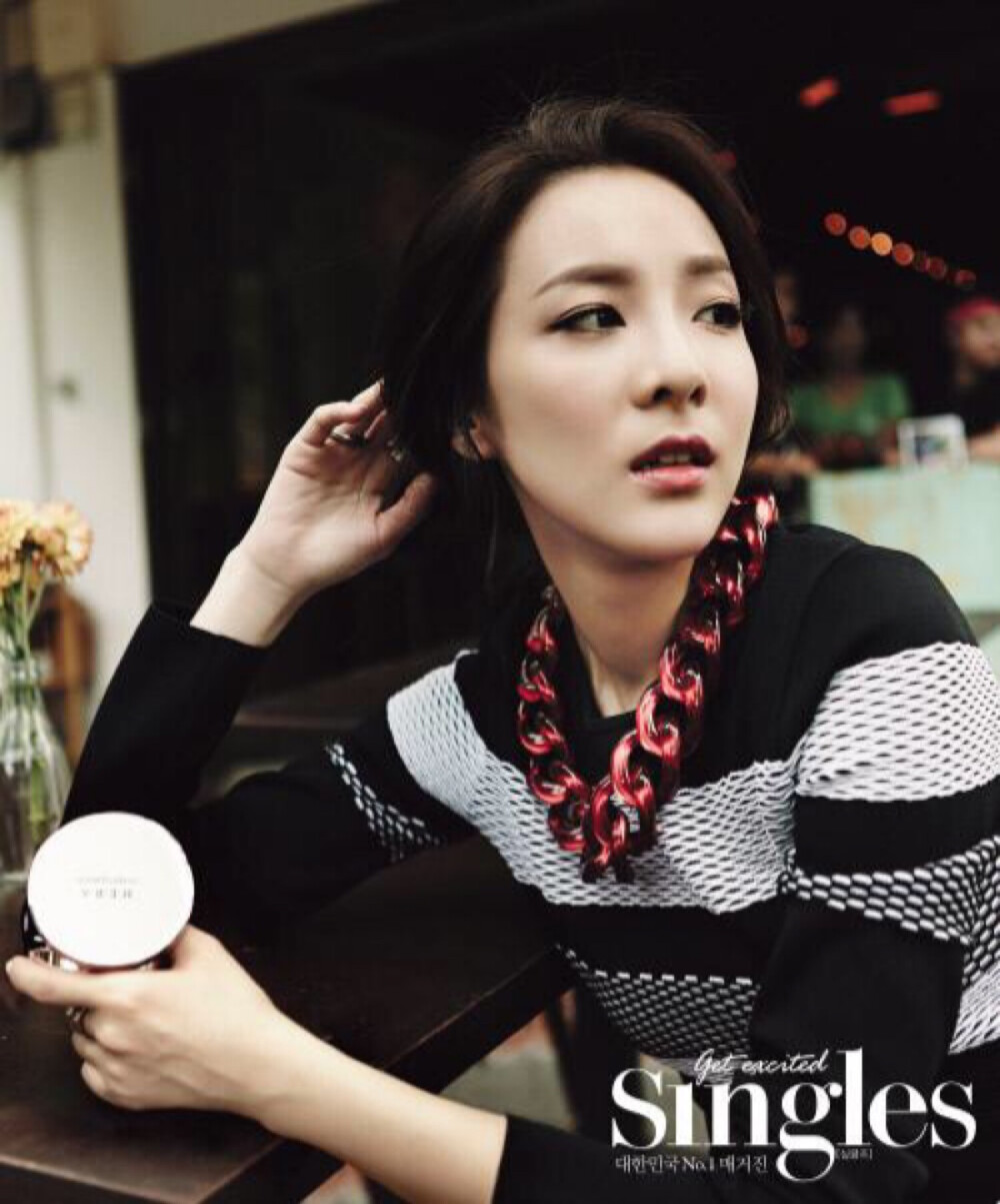 2NE1 Sandara Park 朴山达拉 画报拍摄美美的小姐姐