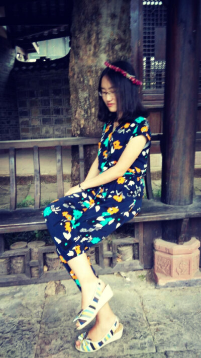 试图伪装成一个安静的美铝纸