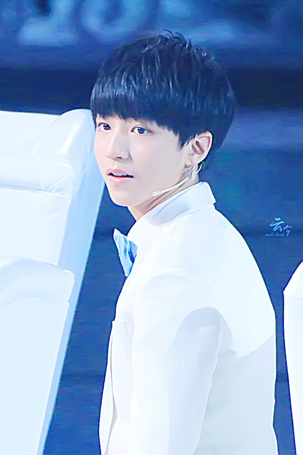 #王俊凯# #TFBOYS王俊凯# #TFBOYS# 150330东方风云榜 cr logo