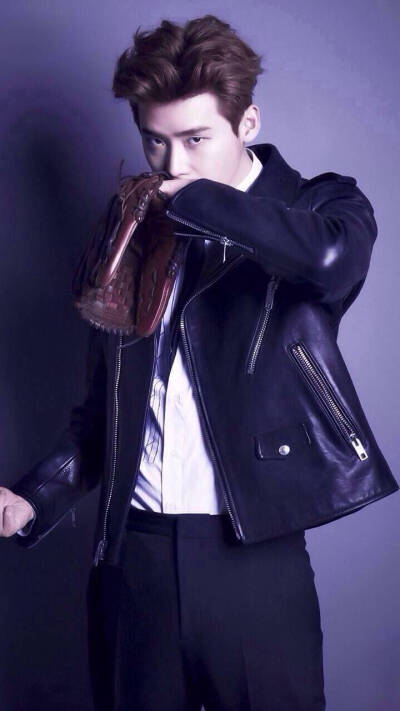 李钟硕无水印壁纸