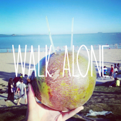 就一直陪伴在我身边吧