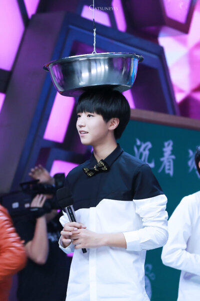 #王俊凯# #TFBOYS王俊凯# #TFBOYS# 150322快本 cr logo