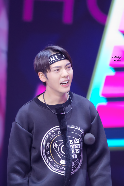 陈伟霆 150315 湖南卫视快乐大本营录制