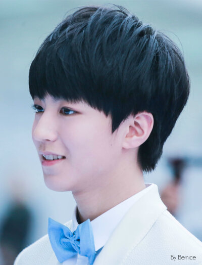 #王俊凯# #TFBOYS王俊凯# #TFBOYS# 150330东方风云榜 cr logo