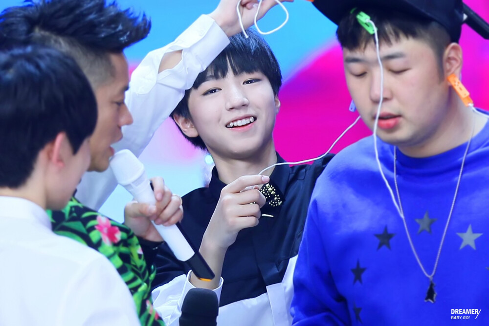 #王俊凯# #TFBOYS王俊凯# #TFBOYS# 150322快本 cr logo