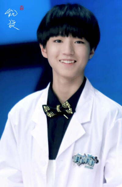 #王俊凯# #TFBOYS王俊凯# #TFBOYS# 150322快本 cr logo