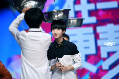 #王俊凯# #TFBOYS王俊凯# #TFBOYS# 150322快本 cr logo