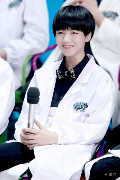 #王俊凯# #TFBOYS王俊凯# #TFBOYS# 150322快本 cr logo