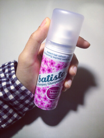 BATISTE dry shampoo