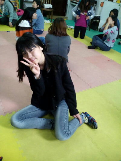 戏剧课 小美吕给我拍的 很喜欢这种感觉得照片