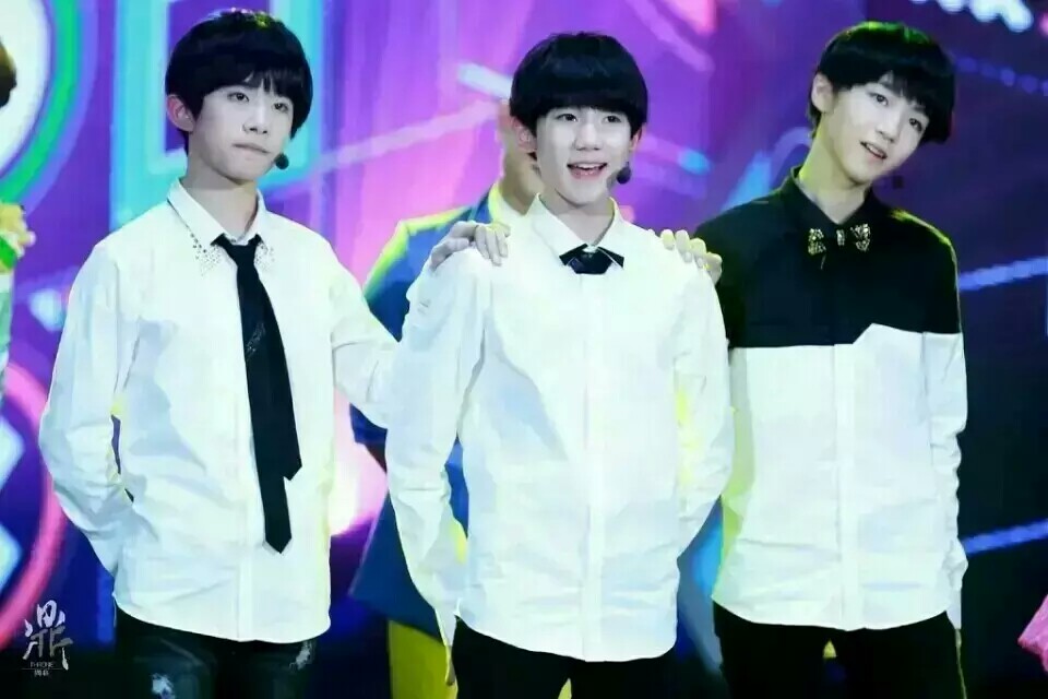 tfboys 快乐大本营 合照