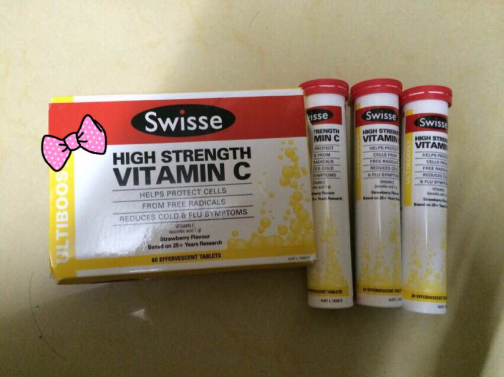 澳洲直邮 Swisse 高浓度维生素C/VC 泡腾片 60片美白 抗流感 这个必须强烈推荐，孙俪娘娘跟大S推荐喝滴[呲牙][呲牙]扁桃体发炎时咽口水都疼[难过]狂喝三片维C，第二天就消了！牙龈发炎,上火都靠它了～爱喝碳酸饮料的孩子,都转投swisse vc泡腾片!保证你会忘了碳酸饮料,曾经被国内泡腾片的可怕味道伤害过的孩子,会颠覆你对泡腾片的认识,美白又补VC,又能代替碳酸饮料,还会让皮肤美白自己会发光，一盒3管60粒[微笑]