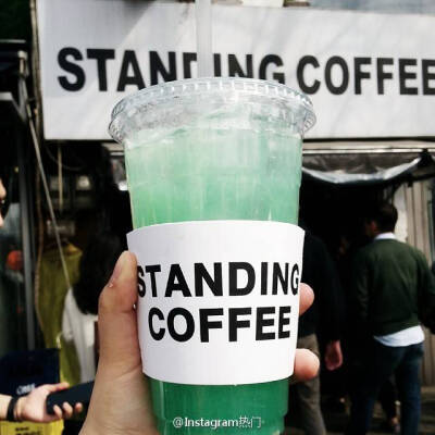 首尔弘大的Standing Coffee 柠檬水