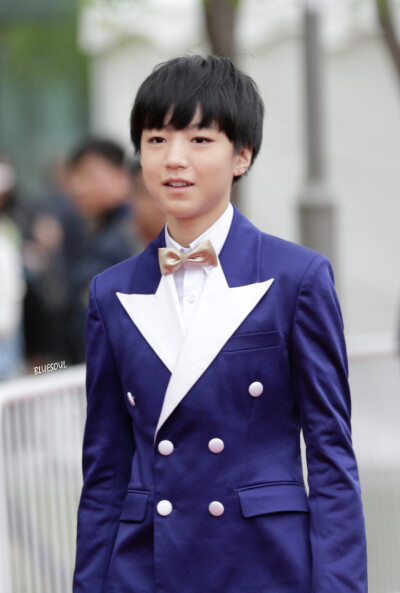 #TFBOYS##TFBOYS王俊凯##王俊凯# 20140415音悦V榜年度盛典 cr：BlueSoul_921