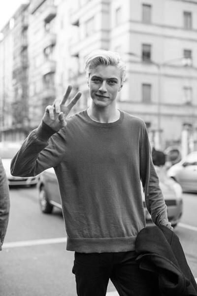 Lucky Blue Smith 欧美 男头