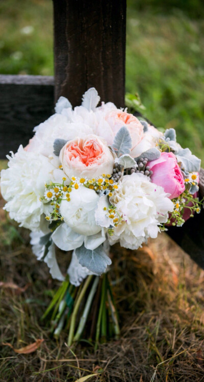 Hand bouquet flowers