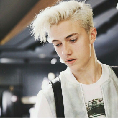 Lucky Blue Smith 欧美 男头