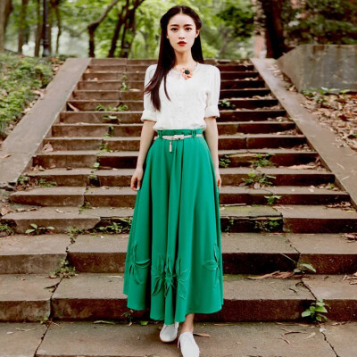白衣绿裙
