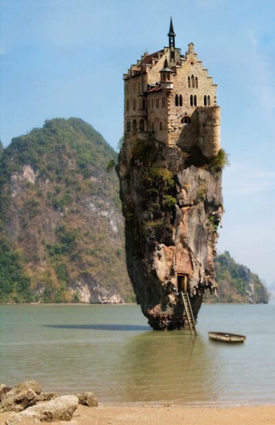 Castle House Island in Dublin,Ireland