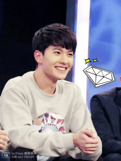 笑的比钻石都亮