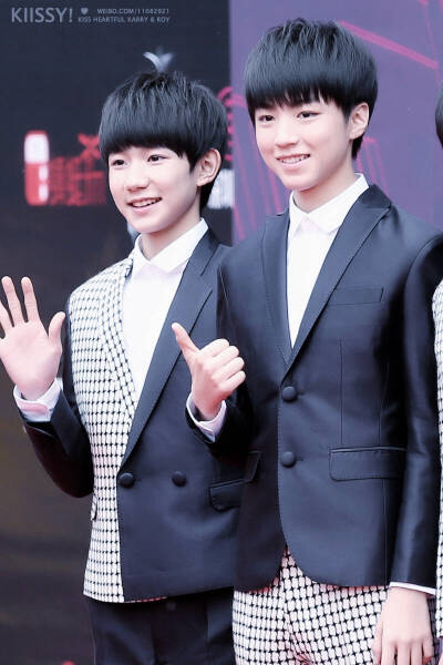 #TFBOYS##王源#源的头上发芽啦～～～