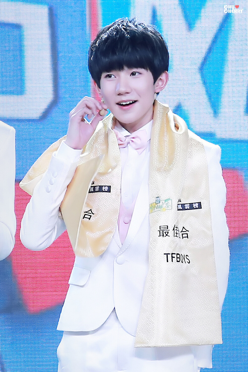 TFBOYS王源 150330东方音乐风云榜 cr：cherroy