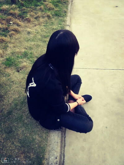 女生头像，背影，女头，帅气女生，霸气。