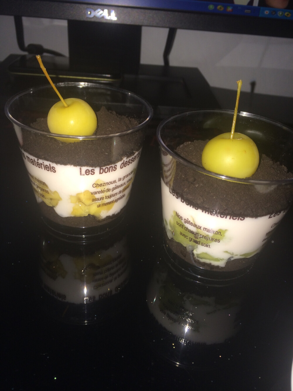 十二道鑫意奥利奥水果酸奶盆栽，换成小花盆，样子会更好看的吧，第一次做的，味道蛮OK.