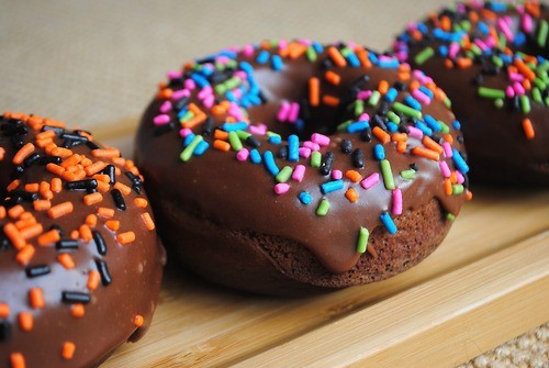 黑巧克力甜甜圈（ˉ﹃ˉ）