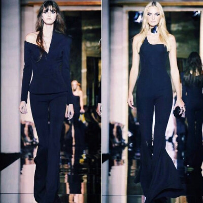 时尚 时装 黑色 裤装 曲线 妖娆 长腿 t台 模特 造型 奢侈品 （Atelier Versace Haute Couture S/S 2015）