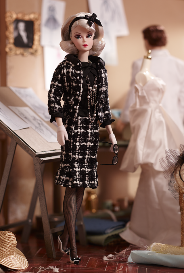 芭比娃娃 2015限量版 Bouclé Beauty™ Barbie® Doll【价格100美元】全球限量9700个 silkstone