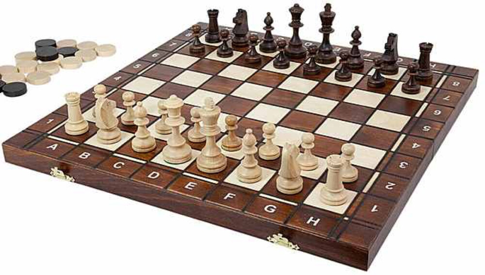 1chess，国际象棋，三合一，（国际象棋，国际跳棋，双陆棋），欧洲艺术家手工雕刻，花纹精美优雅。