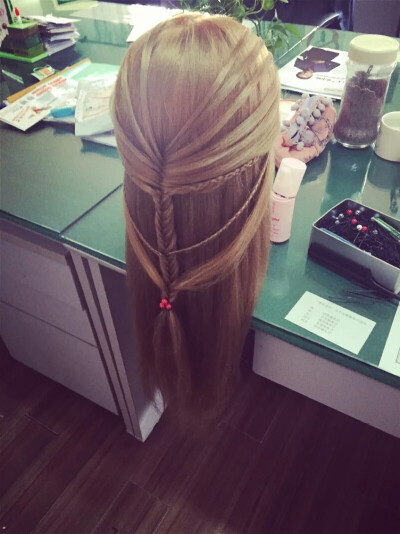 待你长发及腰，为你绾青丝可好？