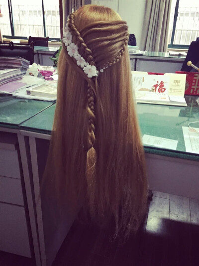 待你长发及腰，为你绾青丝可好？