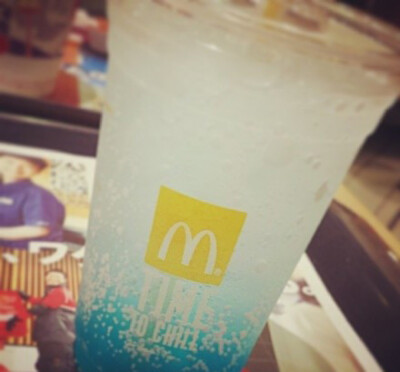 .麦当劳蓝色柠檬水