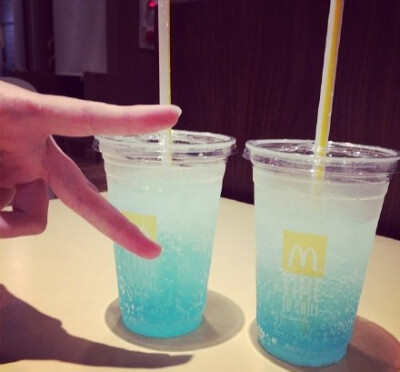 .麦当劳蓝色柠檬水
