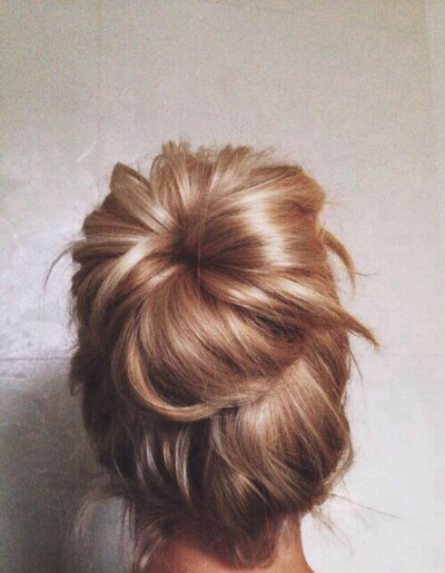 Casual hair bun