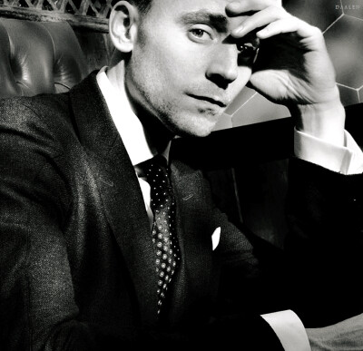 Tom Hiddleston