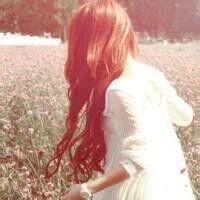 以为自己都看透，以为再见都是很久以后。偶然遇见愕然过，陪你一生的人竟不是我。