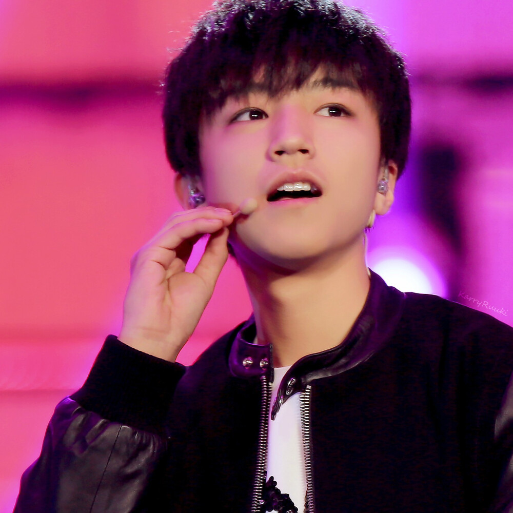 #王俊凯# #TFBOYS王俊凯# #TFBOYS# 141230江苏跨年 cr：咕噜蘑菇汤 