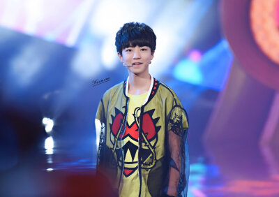 #王俊凯# #TFBOYS王俊凯# #TFBOYS# 20150108 北京春晚录制 cr：小领结Nanmomo