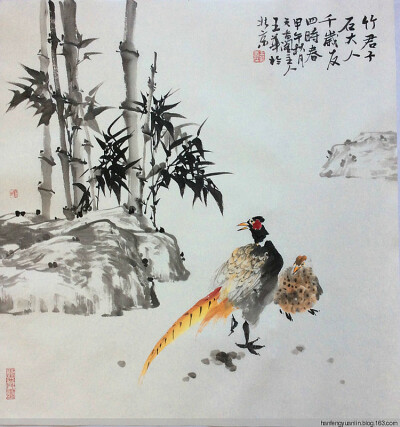  王华，当代实力派女画家，1968年出生于河南许昌，字灵岩，号天香阁主人，自幼喜爱绘画，勤勉刻苦。先后毕业于中国书画函授大学，北京画院高研班，北京市委党校书法本科班 。现为中国美术家协会河南分会会员，中国书…