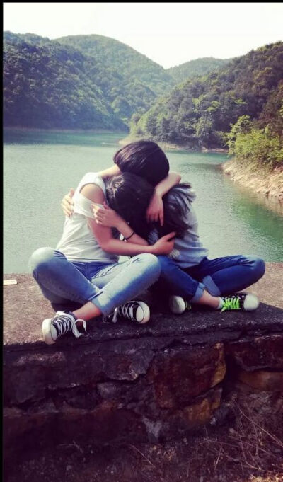 内心没有期待去哪儿都觉得孤独.