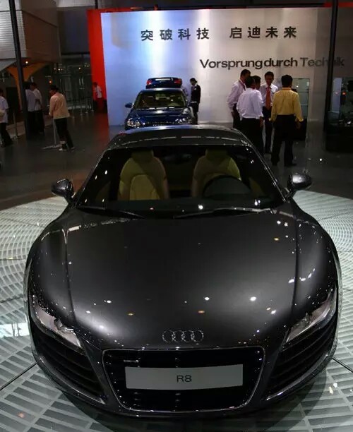 R8