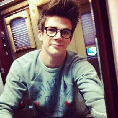 闪电侠扮演者Grant Gustin