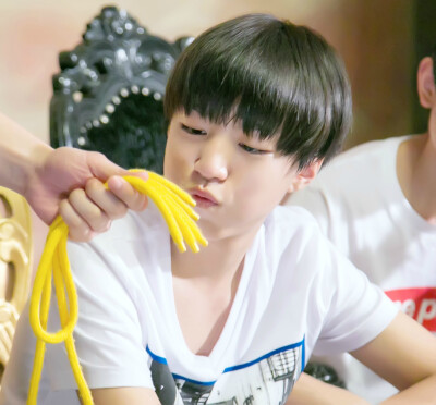 TFBOYS王俊凯 TFBOYS偶像手记