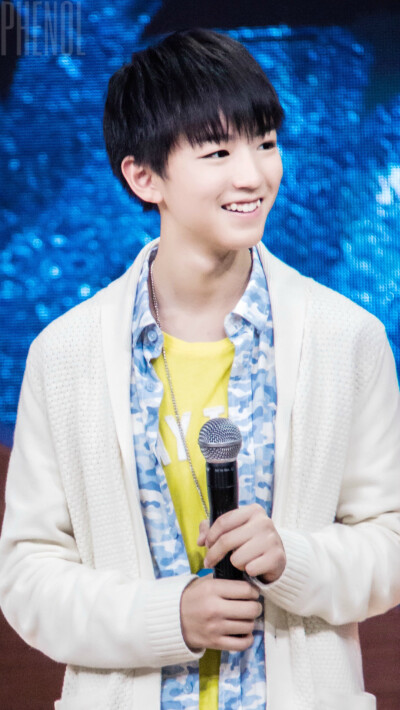 #王俊凯# #TFBOYS王俊凯# #tfboys# 141211 天天向上 CR：等等等等等等噔