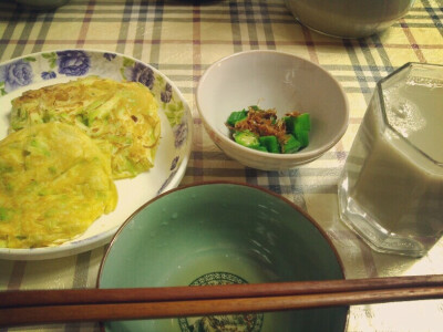 糊塌子+日式凉拌秋葵+黑豆山药豆浆~