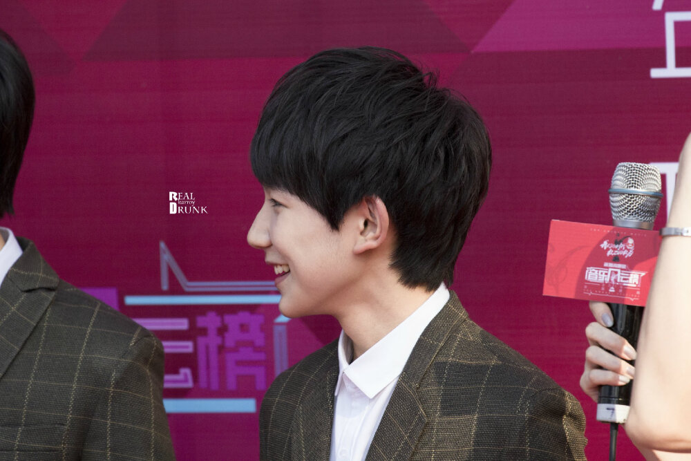 TFBOYS王源 150413 音乐风云榜年度盛典 cr：RealDrunk