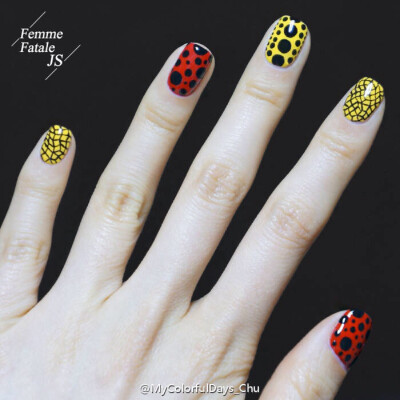 黄红撞色波点美甲